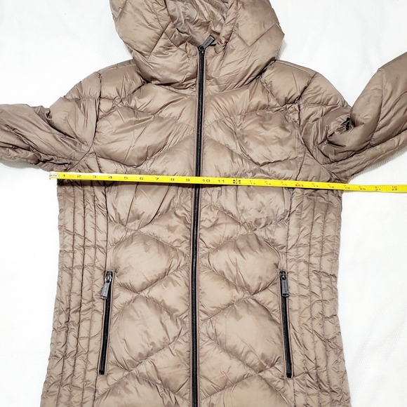 MICHAEL Michael Kors Packable Down Fill Quilted Puff Jacket Small - Picture 8 of 8